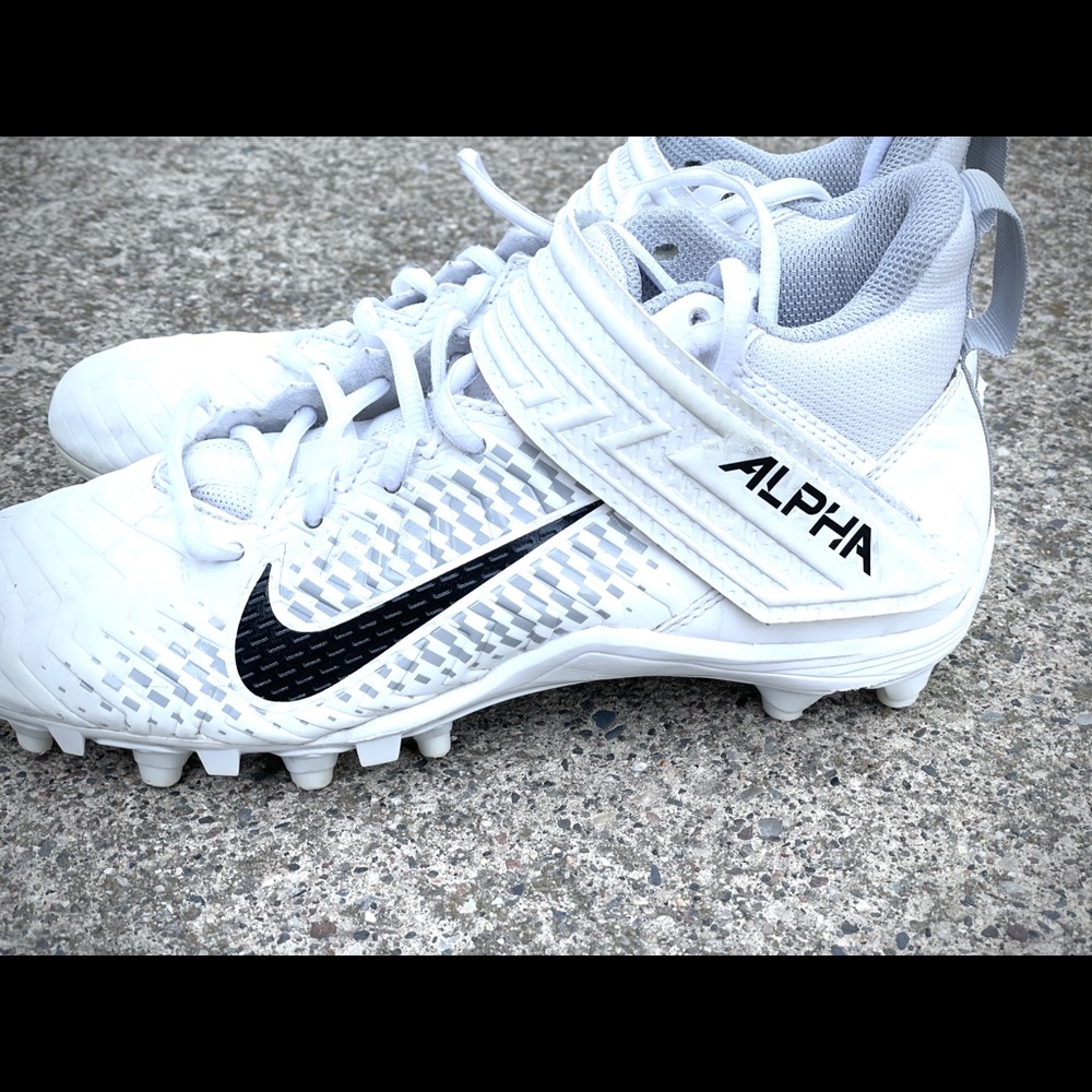 Nike alpha menace football cleats - men size 7